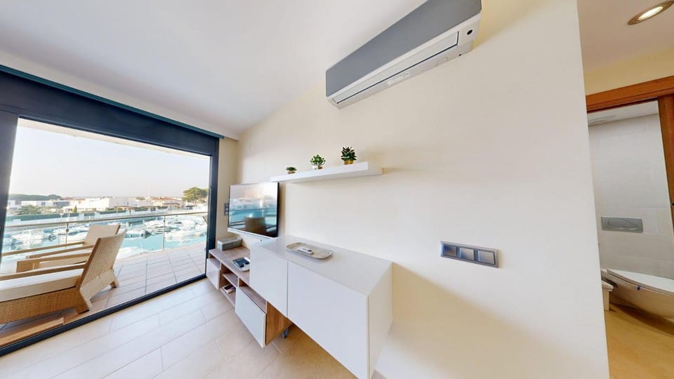Trebol apartamento climatizado y piscina Apartment in Roses