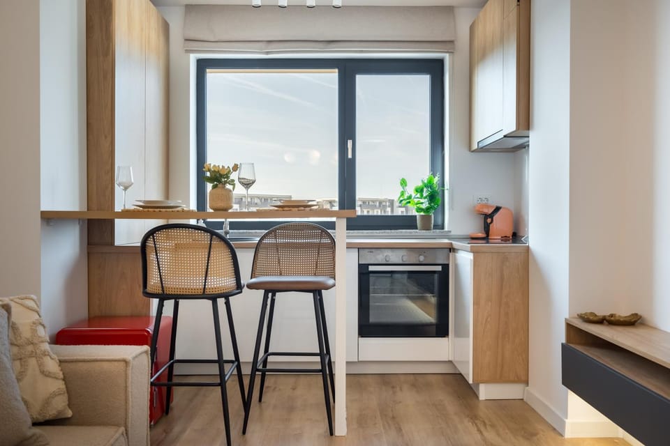 Kitchen or kitchenette, Living room, Seating area, Dining area, oven, stove