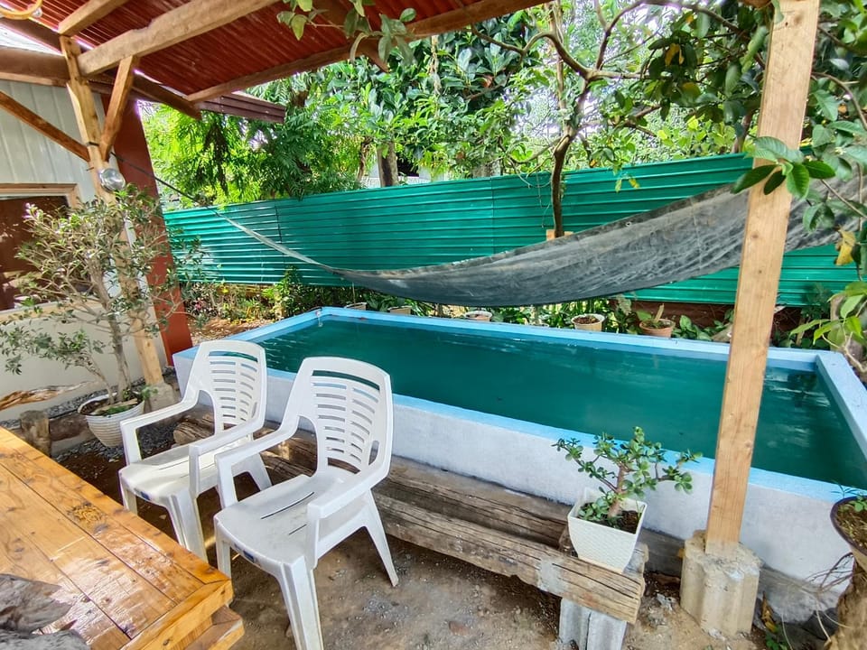 Red's Cafè & Resto- Glass Cabin Cabin in Northern Mindanao
