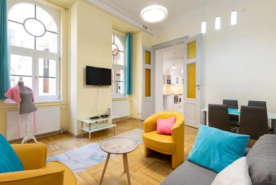 Minded Manor 3-BDR Apartment Apartment in Budapest