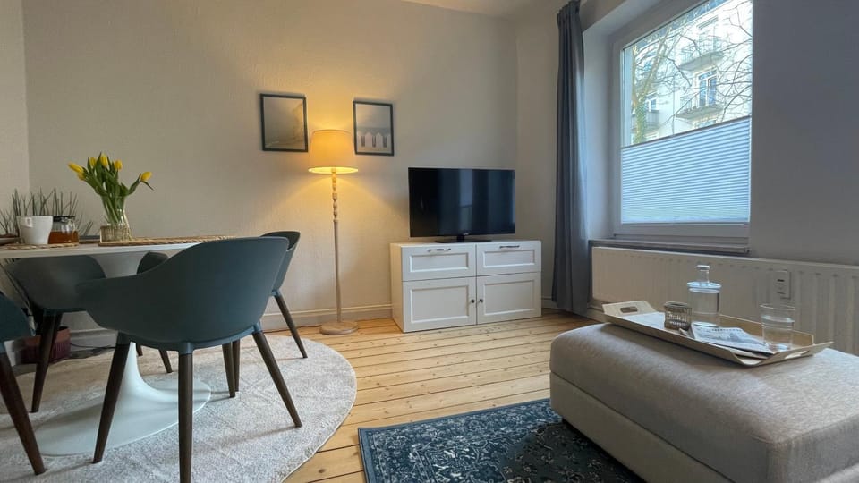 TV and multimedia, Living room, Photo of the whole room