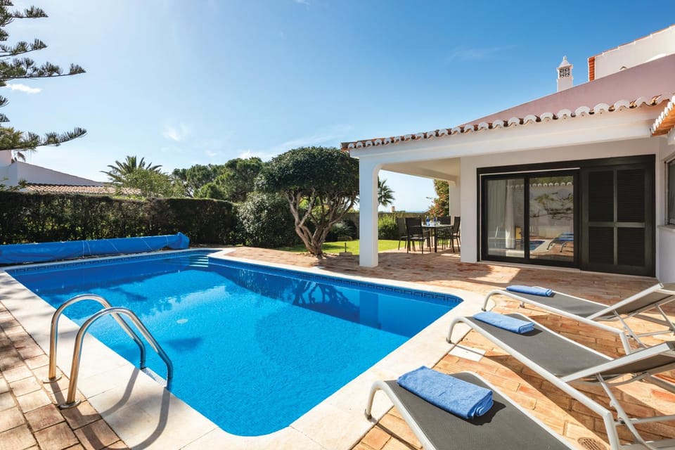 Garden, Swimming pool