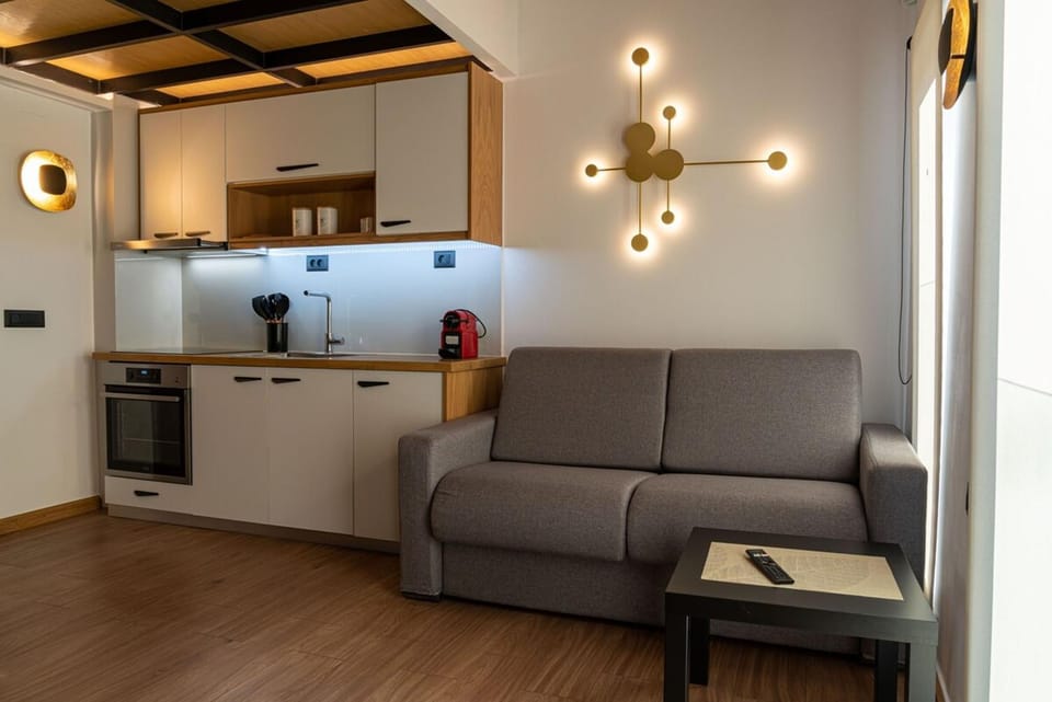 Kitchen or kitchenette, Living room