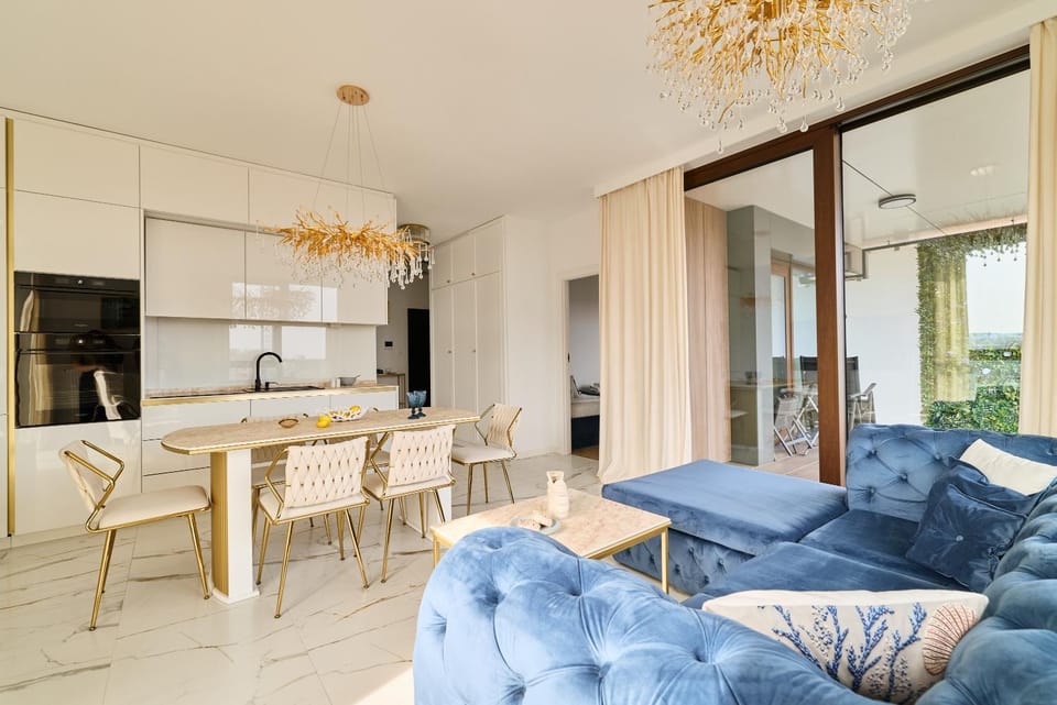 Kitchen or kitchenette, Living room, Seating area, Dining area, stove