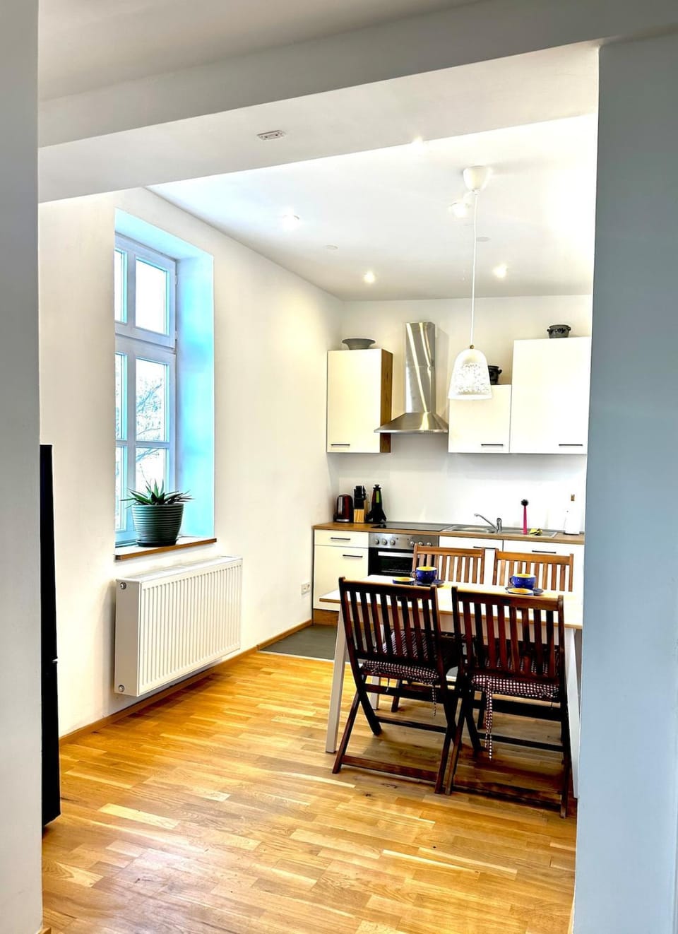 Kitchen or kitchenette, Living room, Dining area, stove