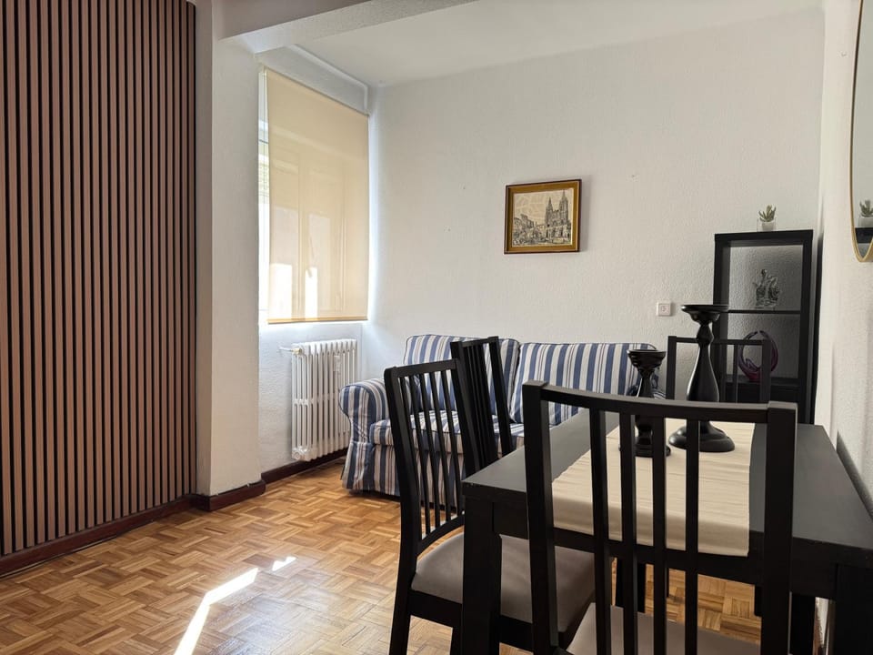 EscapadaBurgos, Eco de Ayer , el descanso que necesitas, más asequible Apartment in Burgos