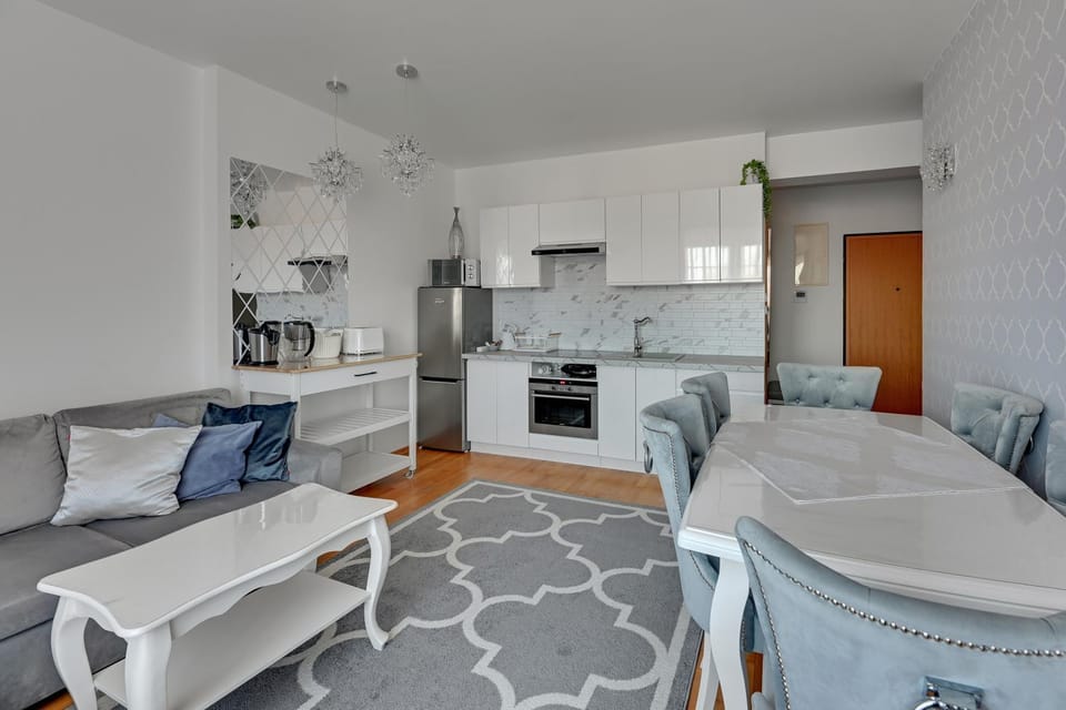 Kitchen or kitchenette, Living room, Seating area, Dining area, stove