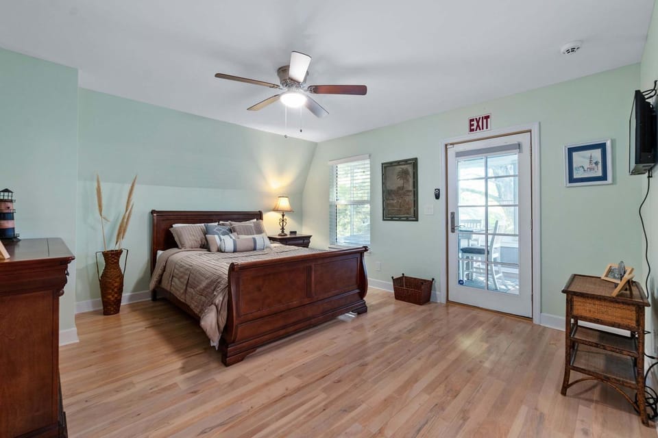 Lighthouse Loft l Marshfront l Walk to Downtown House in Saint Augustine