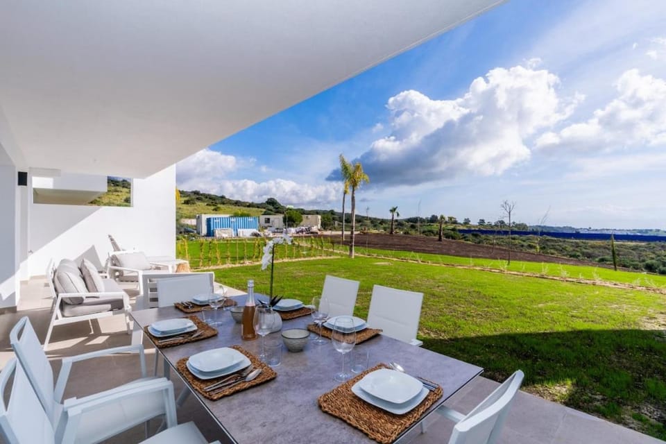 Al4-1901 Estepona - Apartment - Alcazaba Lagoon Apartment in Costa del Sol