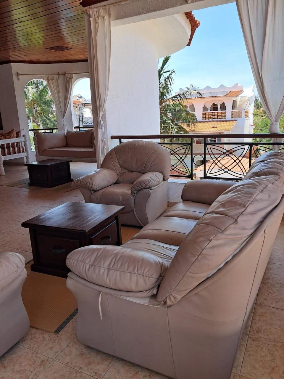 Patio, Balcony/Terrace, Seating area
