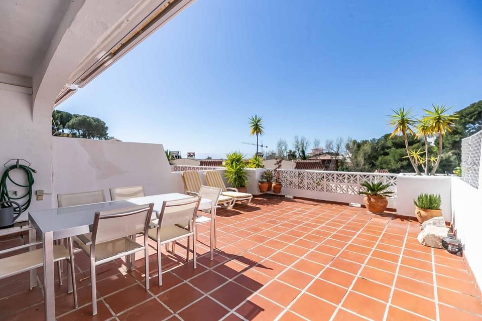 128 - Beautiful Townhouse with Pool, Benalmádena Apartment in Benalmadena