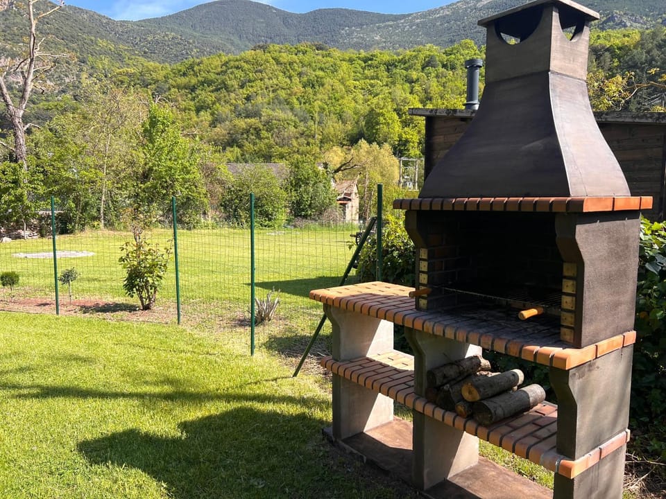 Spring, Natural landscape, BBQ facilities, Garden, Mountain view