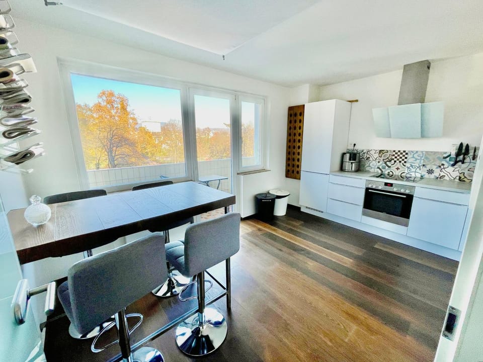 Kitchen or kitchenette, Seating area, Dining area, dishwasher, oven, stove