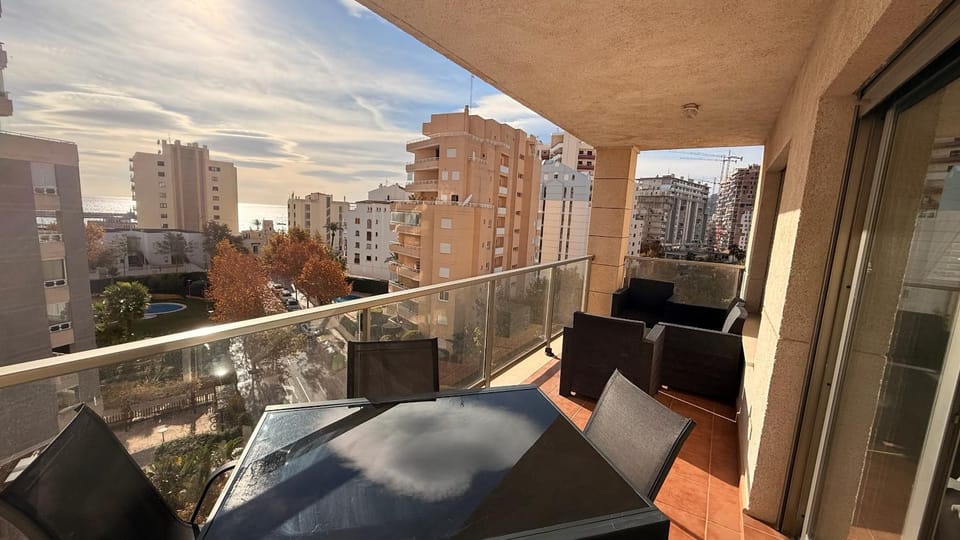 View (from property/room), Balcony/Terrace, City view, Sea view