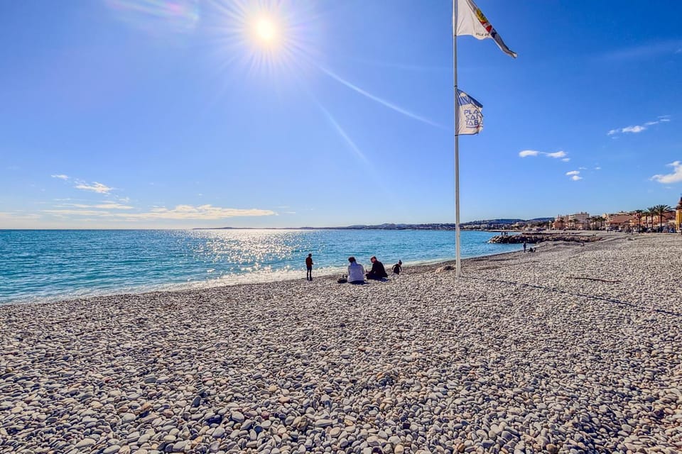 Contemporary 2P Studio Just Steps from the Beach Apartment in Cagnes-sur-Mer