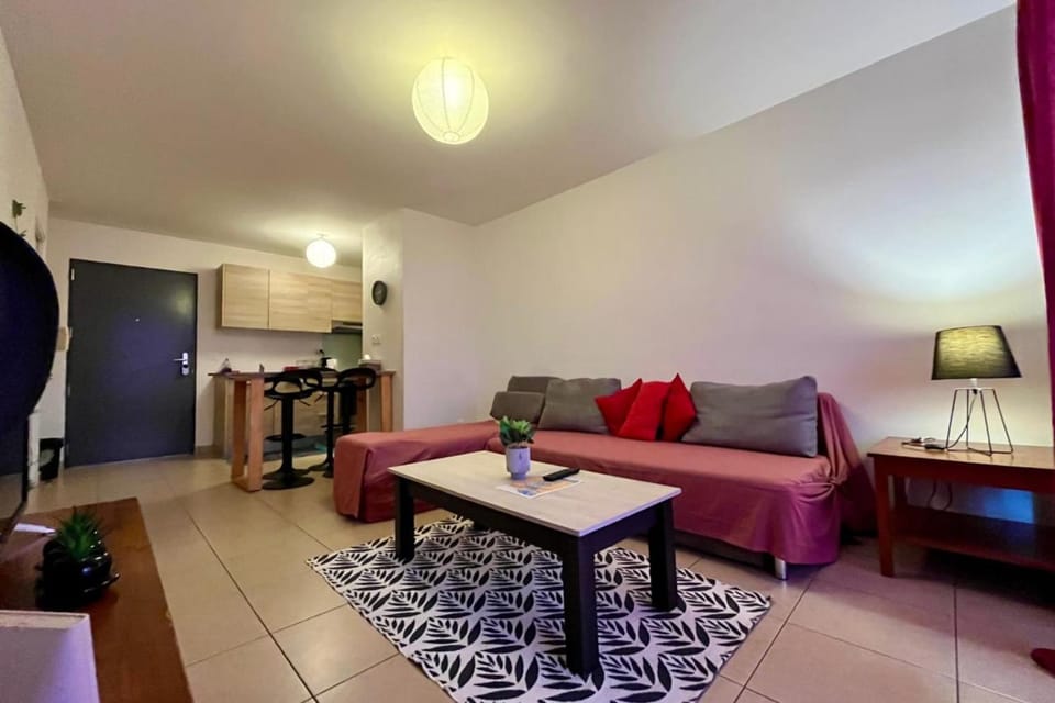 FARE TEMEAO near ferry dock Apartment in Pape'ete