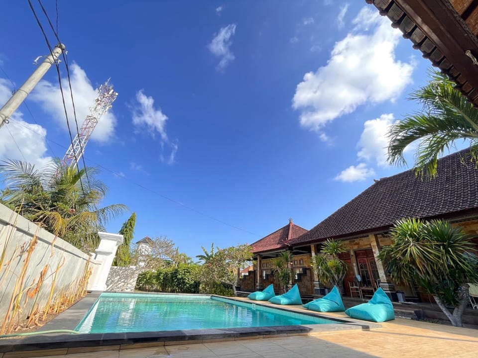 Day, Pool view, Swimming pool, sunbed