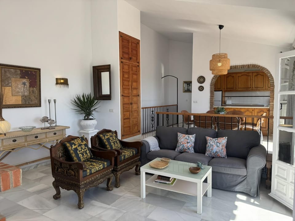 Communal lounge/ TV room, Living room