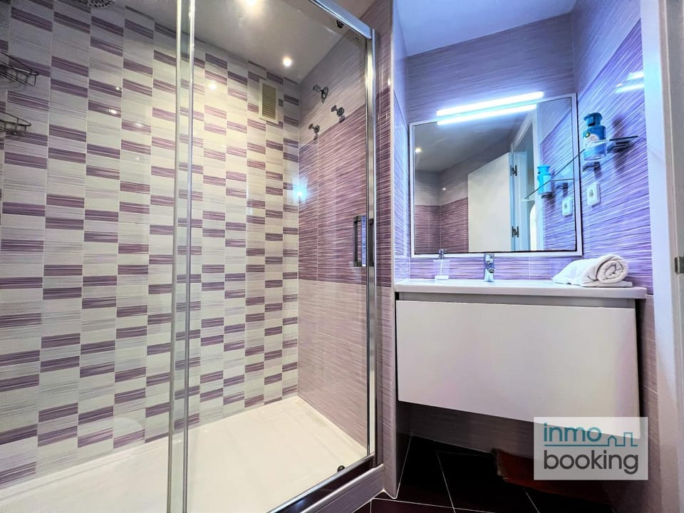 Arquus Beach Salou , climatizado y con piscina Apartment in Salou