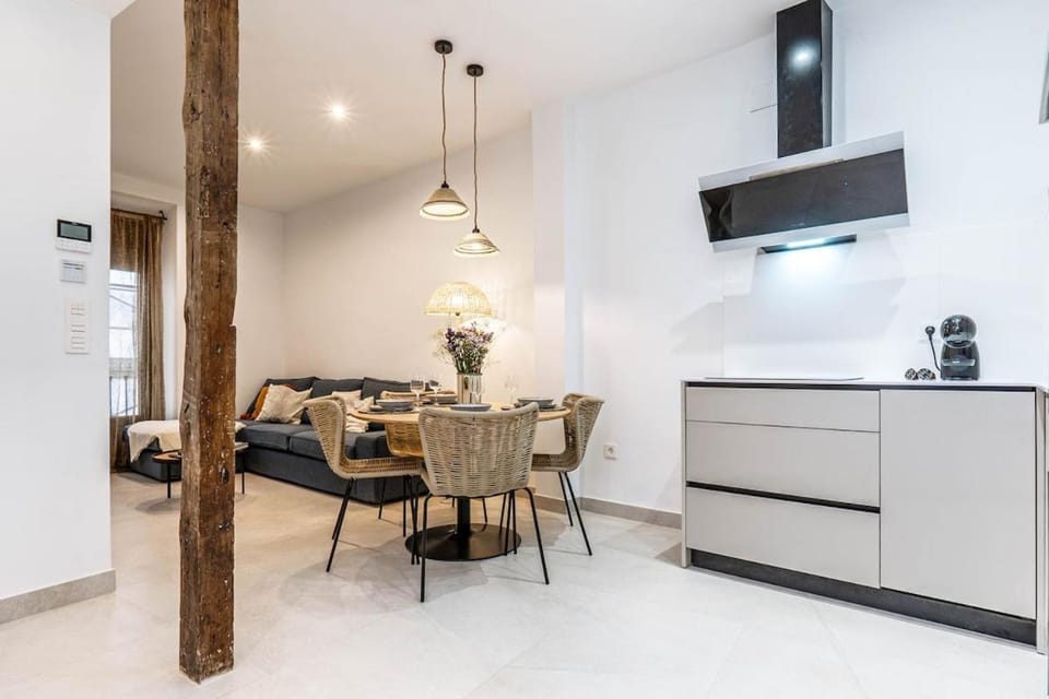 Kitchen or kitchenette, Living room