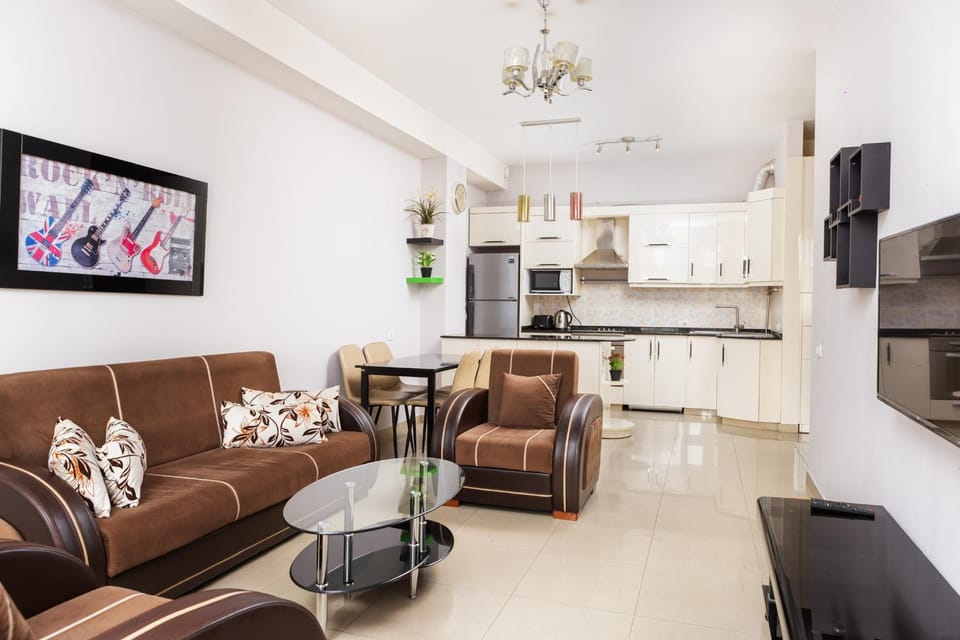 Kitchen or kitchenette, Living room, Seating area