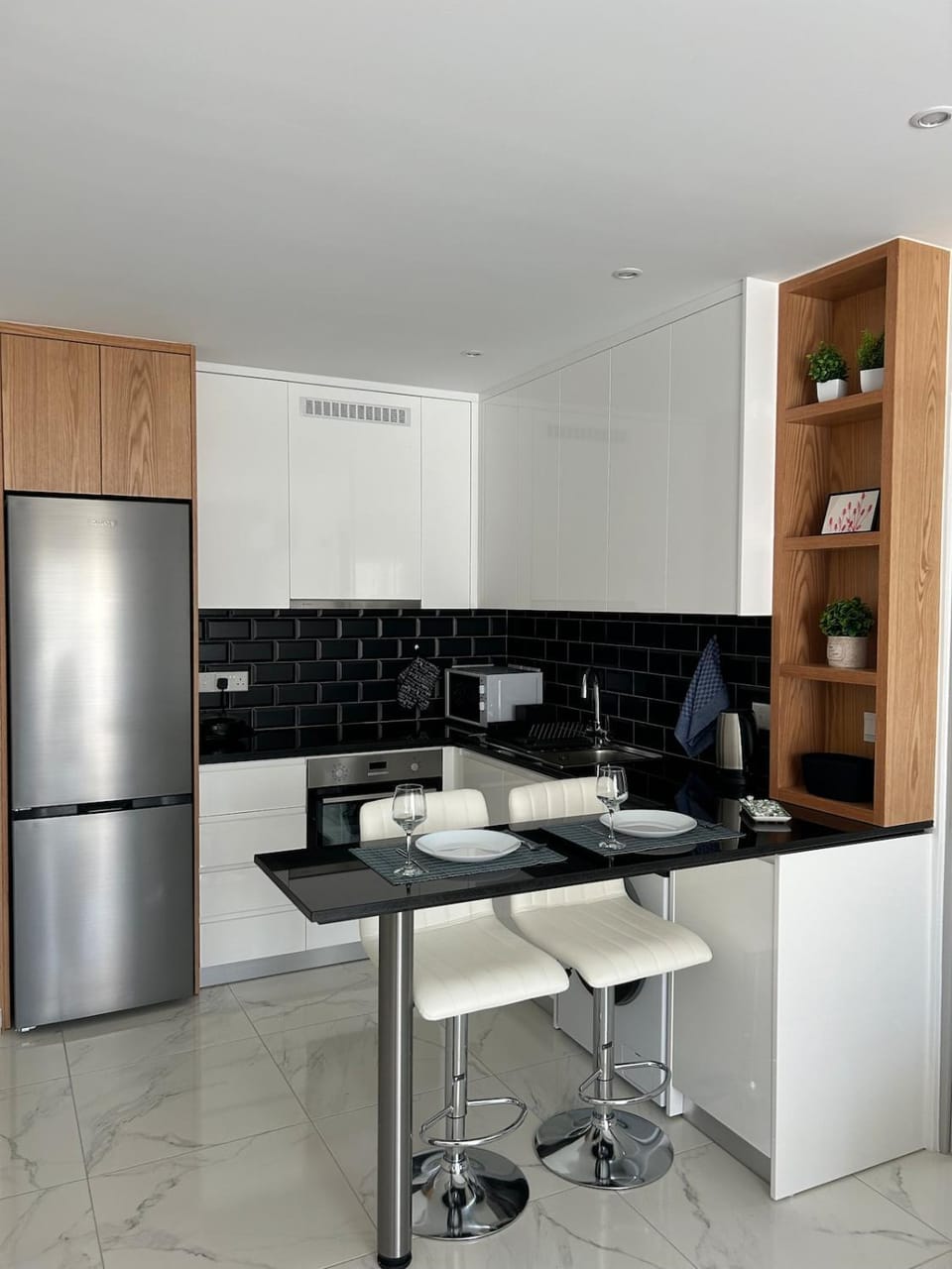 Kitchen or kitchenette, oven, stove