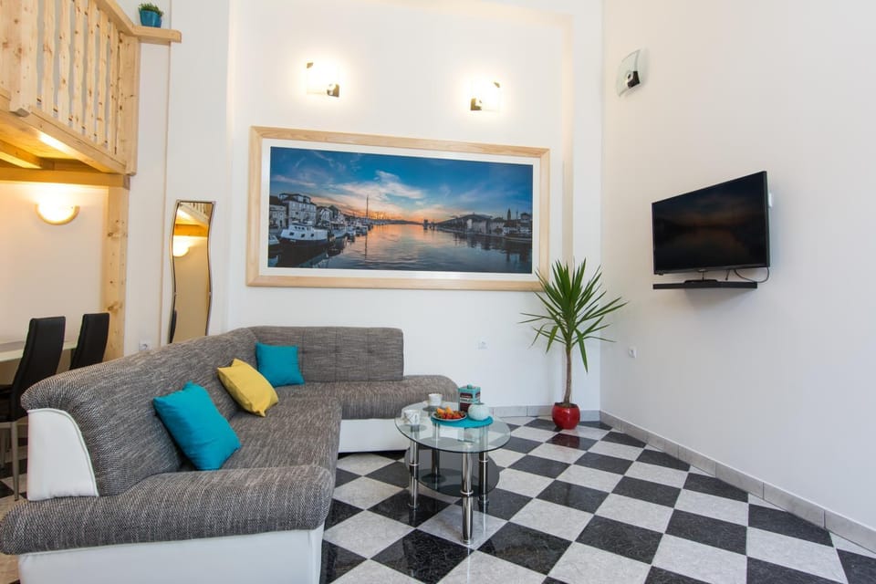 TV and multimedia, Living room