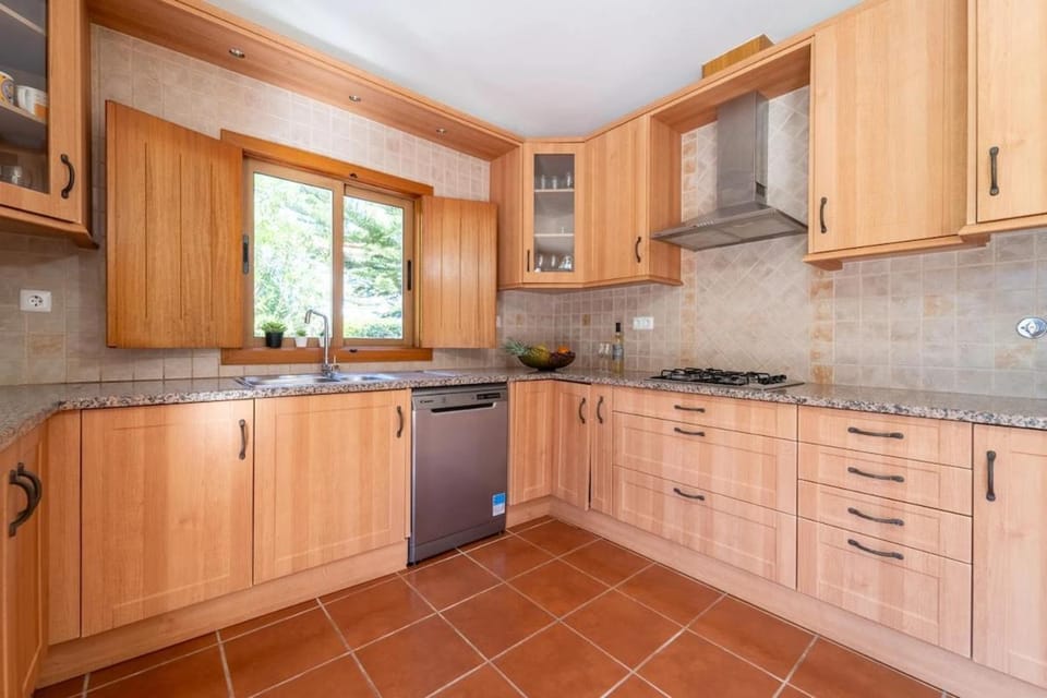 Villa Azure Family & Surf Escape Villa in Faro District