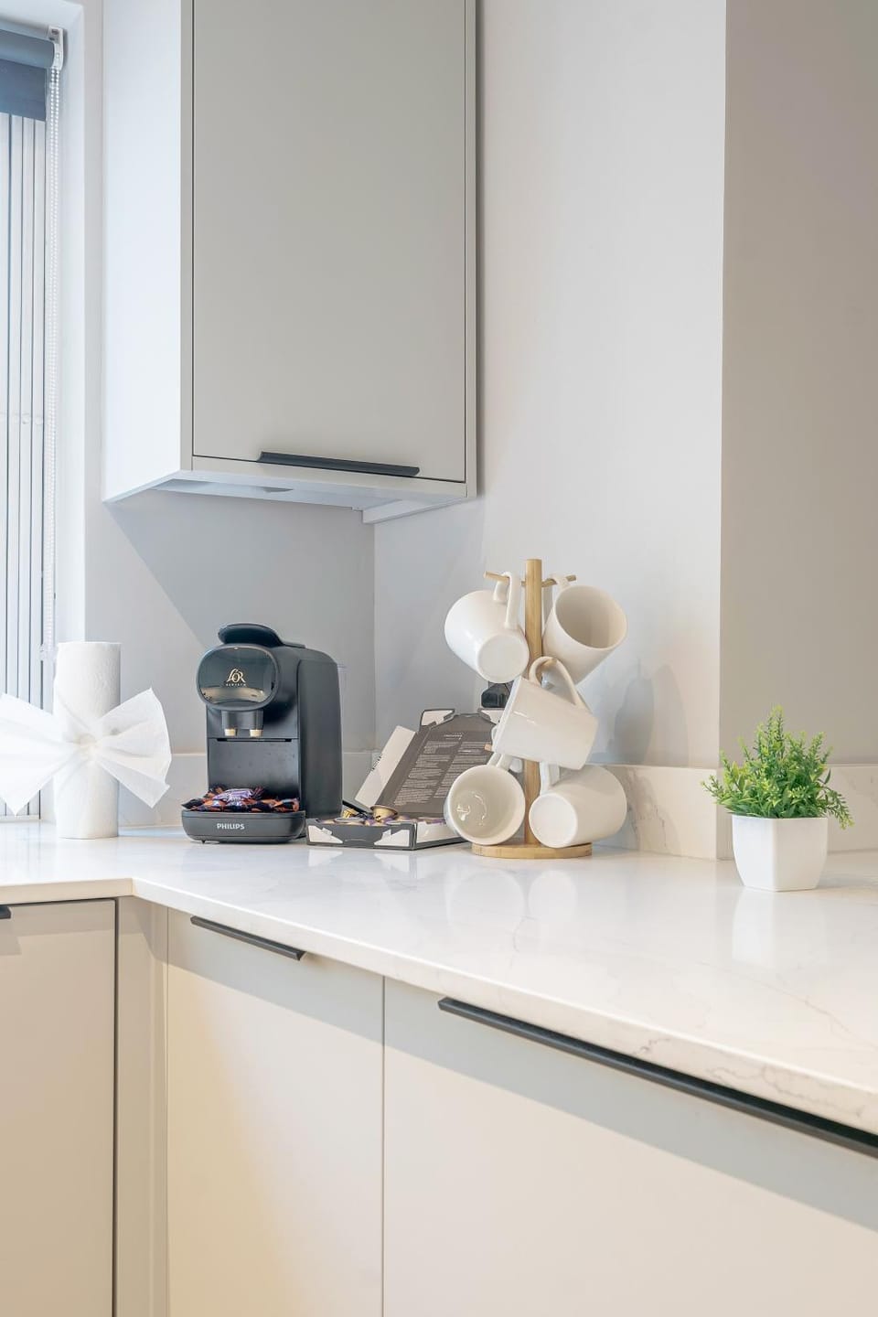 Luxurious 4 bedroom home in Kensington House in City of Westminster