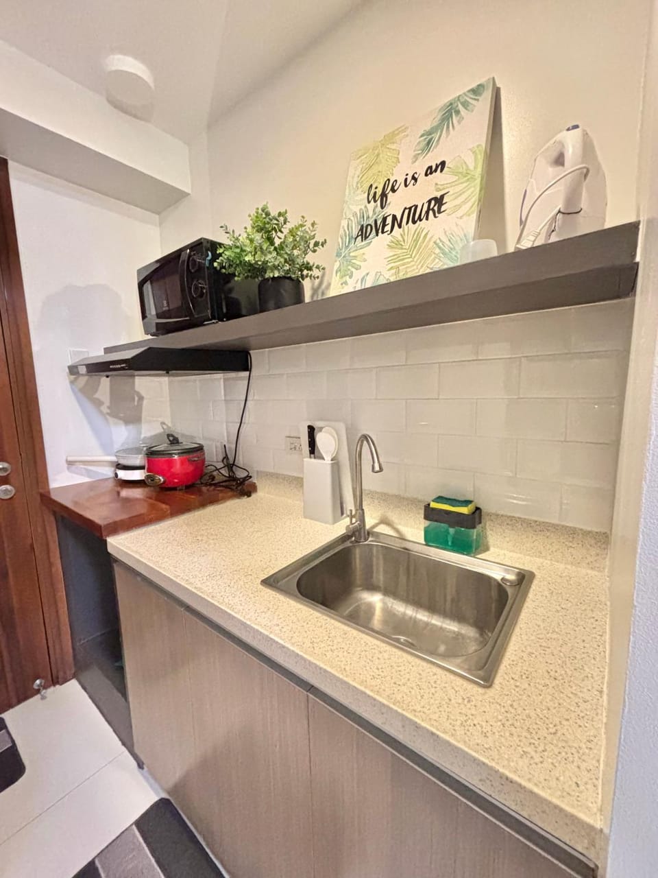 Studio Unit in Horizons 101 Hotel in Lapu-Lapu City