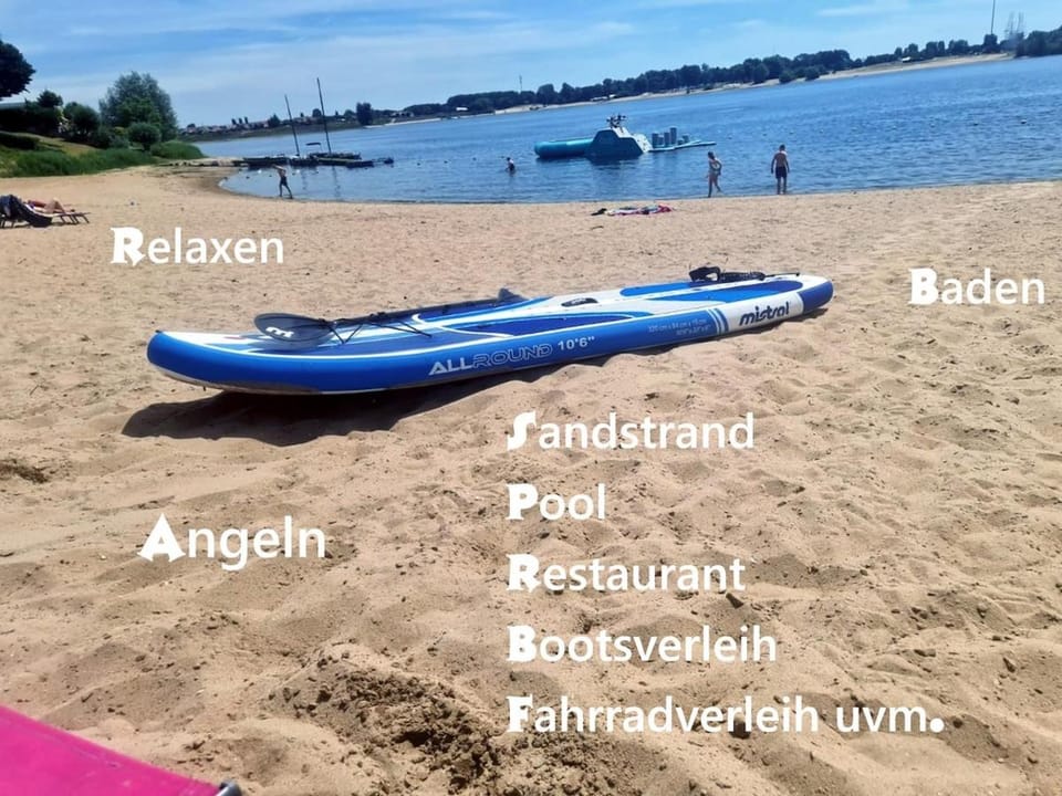 Day, Beach, Text overlay