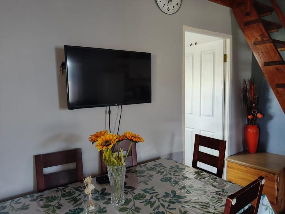 TV and multimedia, Dining area