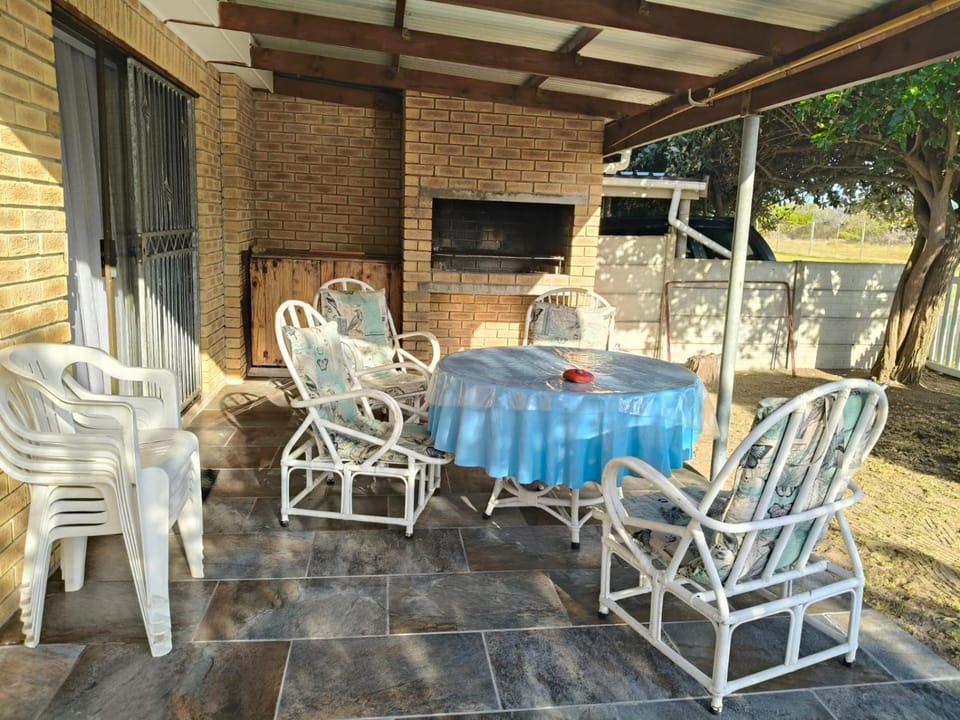 Seating area, Sunrise