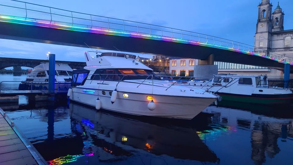 Natural landscape, Lake view