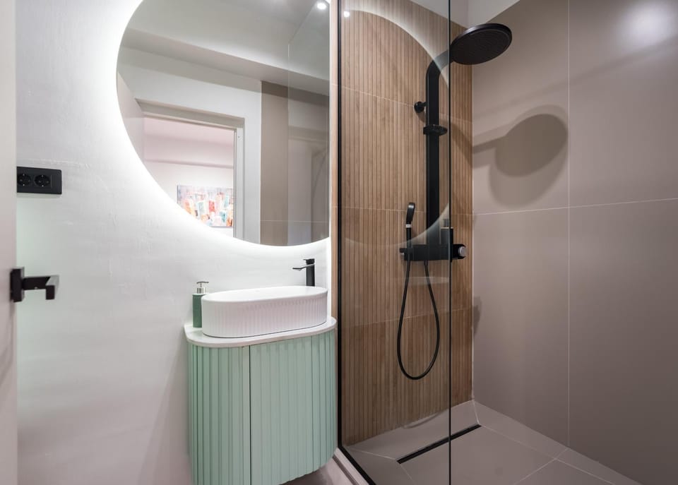 Shower, Bathroom
