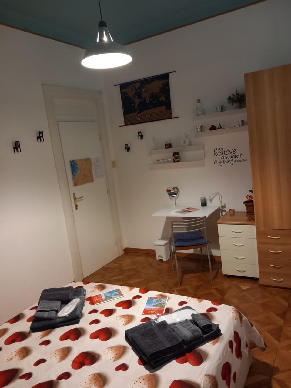 Bed, Photo of the whole room, Bedroom, wardrobe