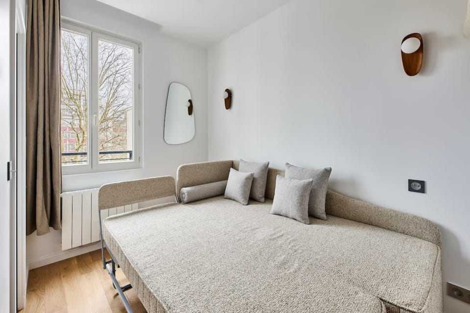 Canal Saint-Martin 10th Design & Refined Studio managed by Mey Agency Apartment in Paris