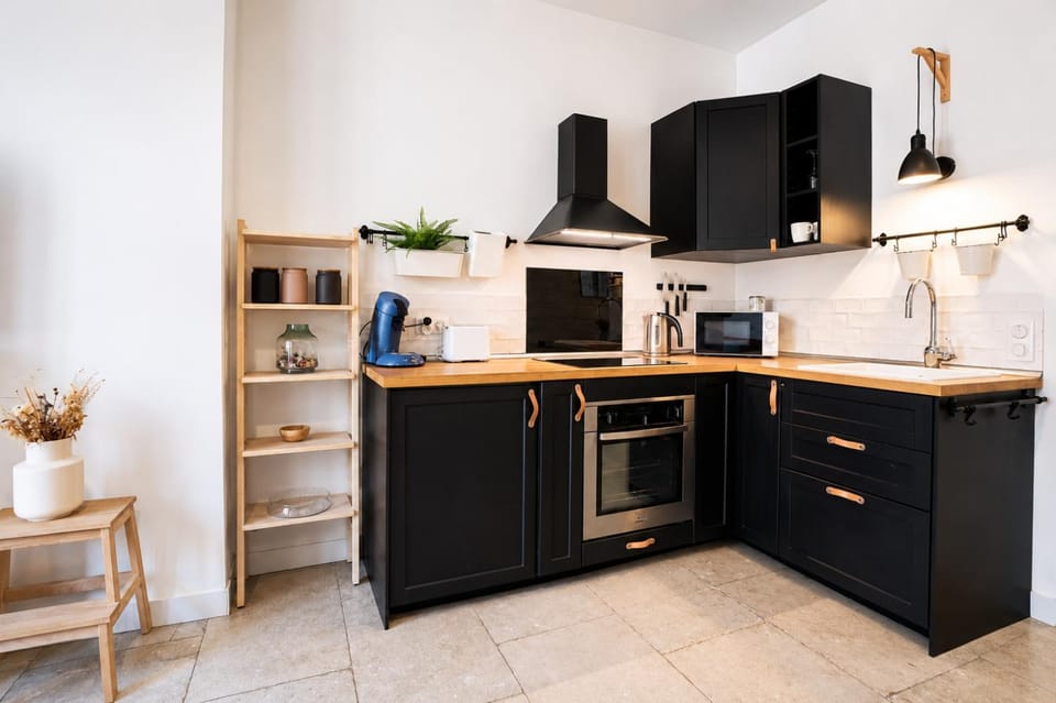 microwave, oven, kitchen