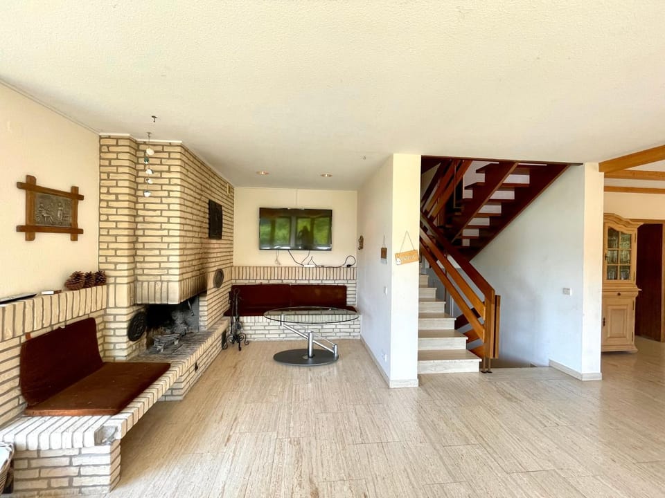 Living room, fireplace