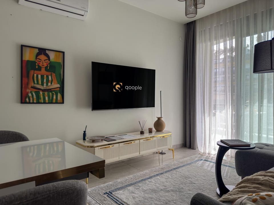 TV and multimedia, Seating area