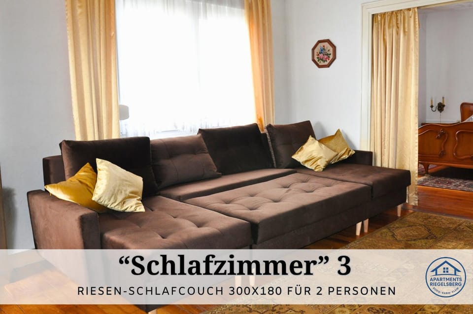 Bed, Living room, Seating area, Evening entertainment, Bedroom, Text overlay