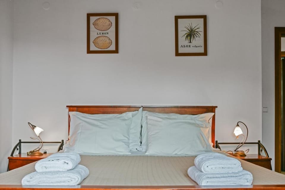 Liakoto Stonewall House First Floor Apartment in Lasithi