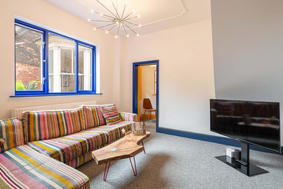 TV and multimedia, Living room, Seating area