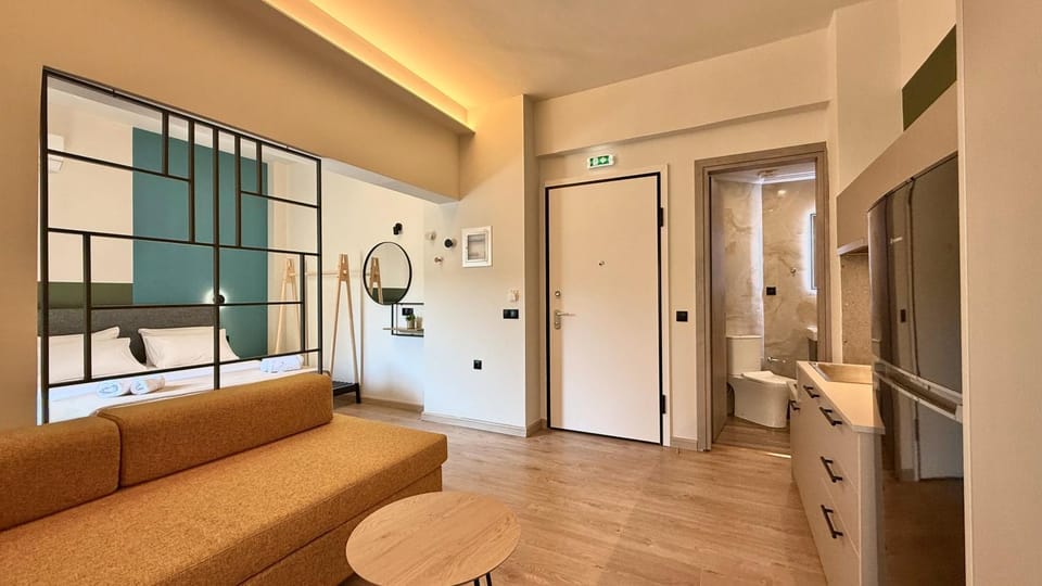 Photo of the whole room, Seating area
