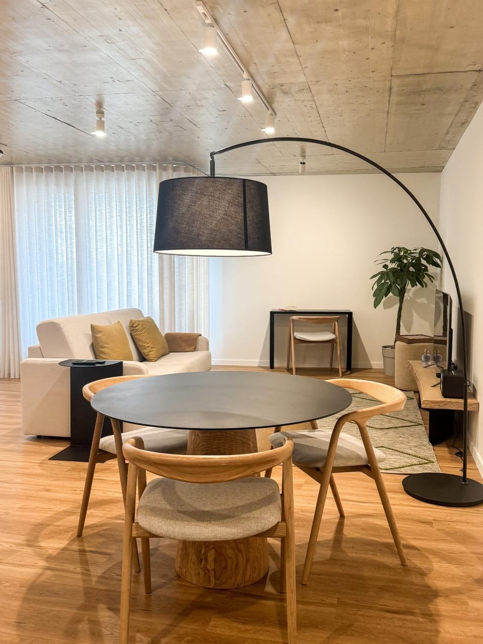 Living room, Dining area