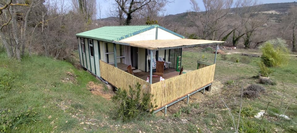Chalets dans le Luberon Chalet in Provence-Alpes-Côte d'Azur