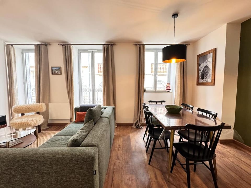 Plein centre, Bel apt 4pièces de 80m2 pour 6 pers Apartment in Cauterets