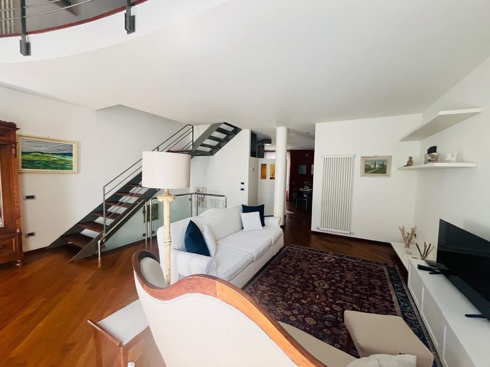 La Dolce Vita Loft Apartment in Viareggio