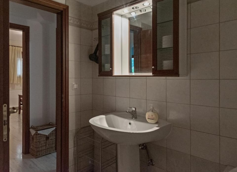 Liakoto Stonewall House Groundfloor Apartment in Lasithi