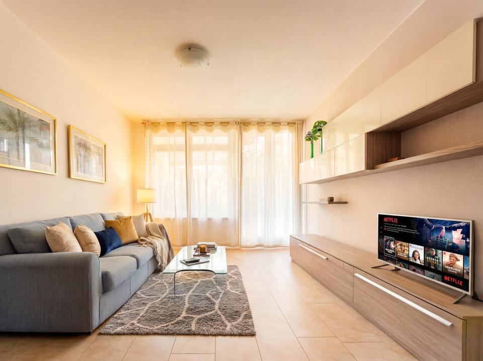 Living room, Seating area, Evening entertainment